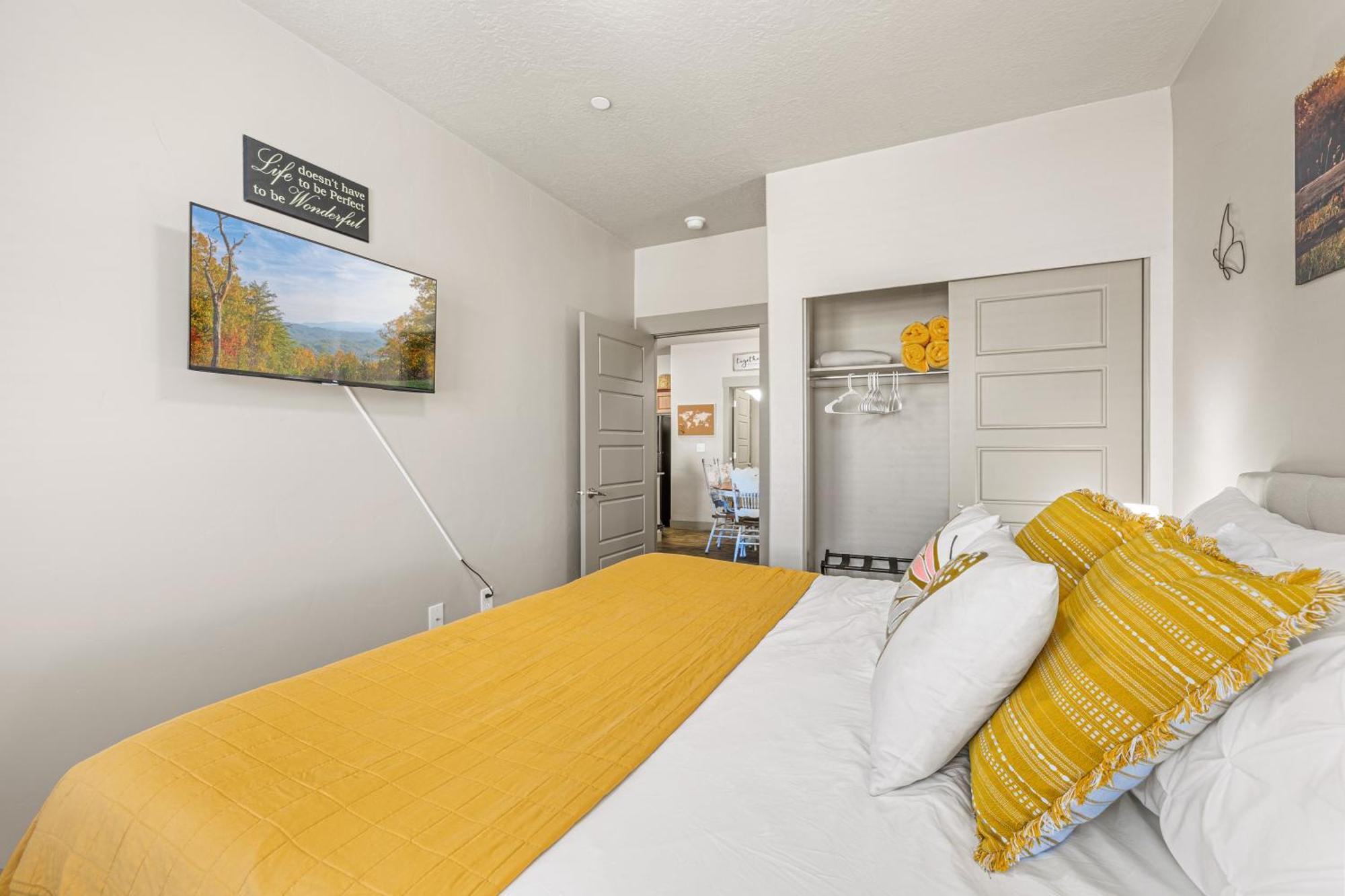 Butterfly Themed Kings Apartment With Private Garage & Access To Lux Hot Tub, Bbq & Gym South Jordan Ngoại thất bức ảnh